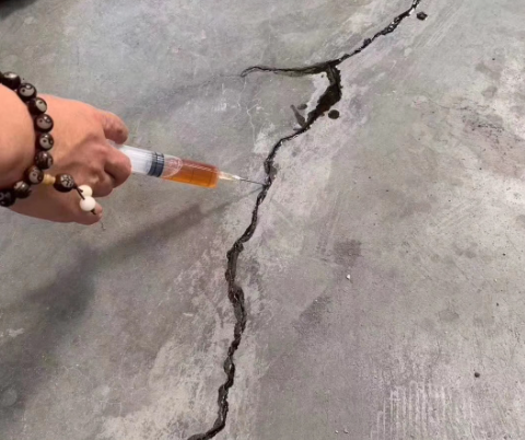 西安混凝土裂缝修补技术详解​